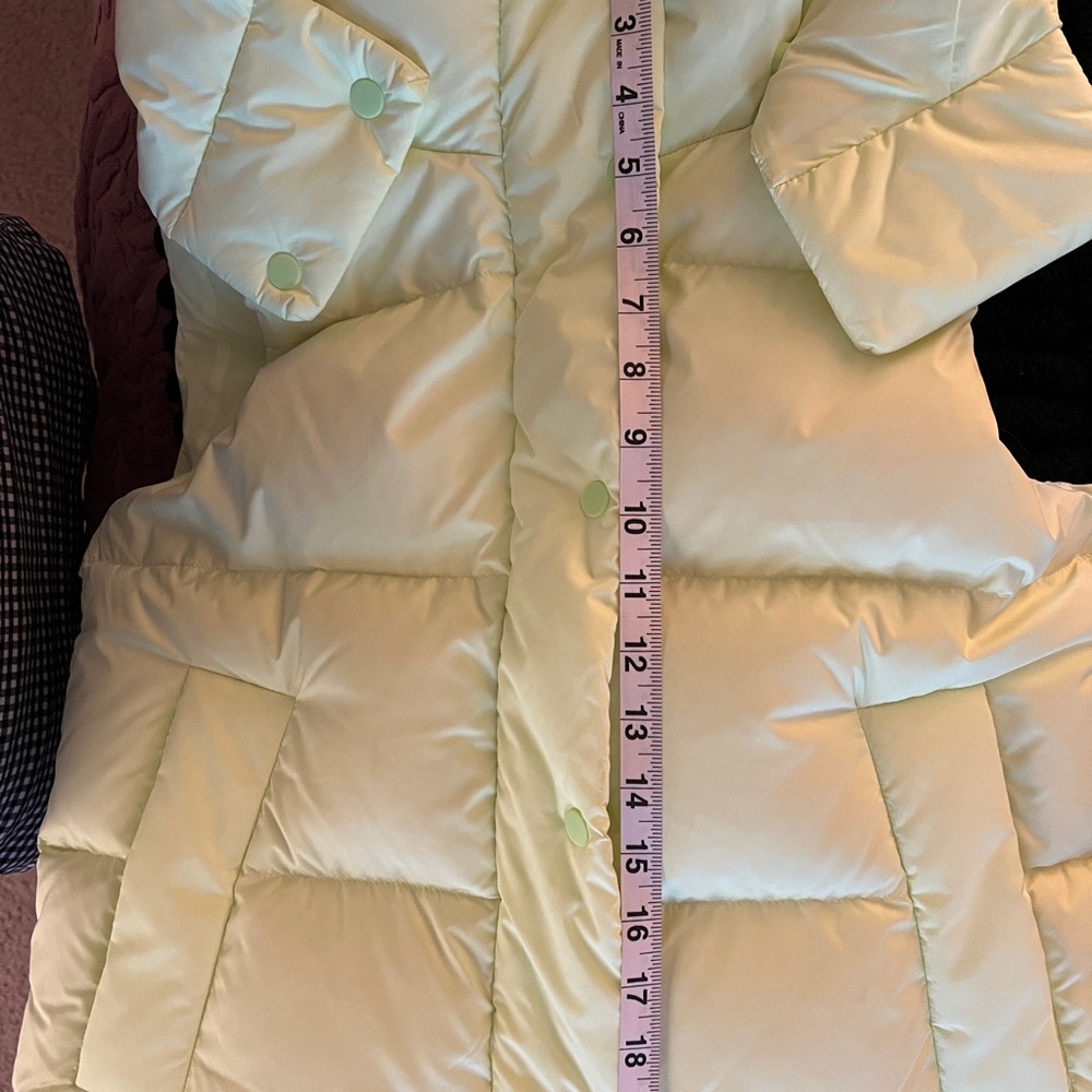 Lululemon Neon Yellow Puffer Vest 0 - Picture 7 of 10